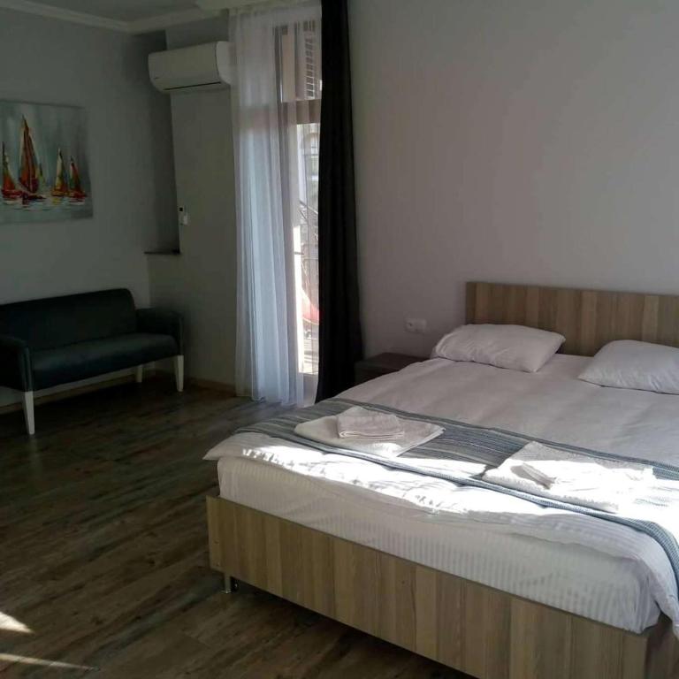 Batu Hotel room 2