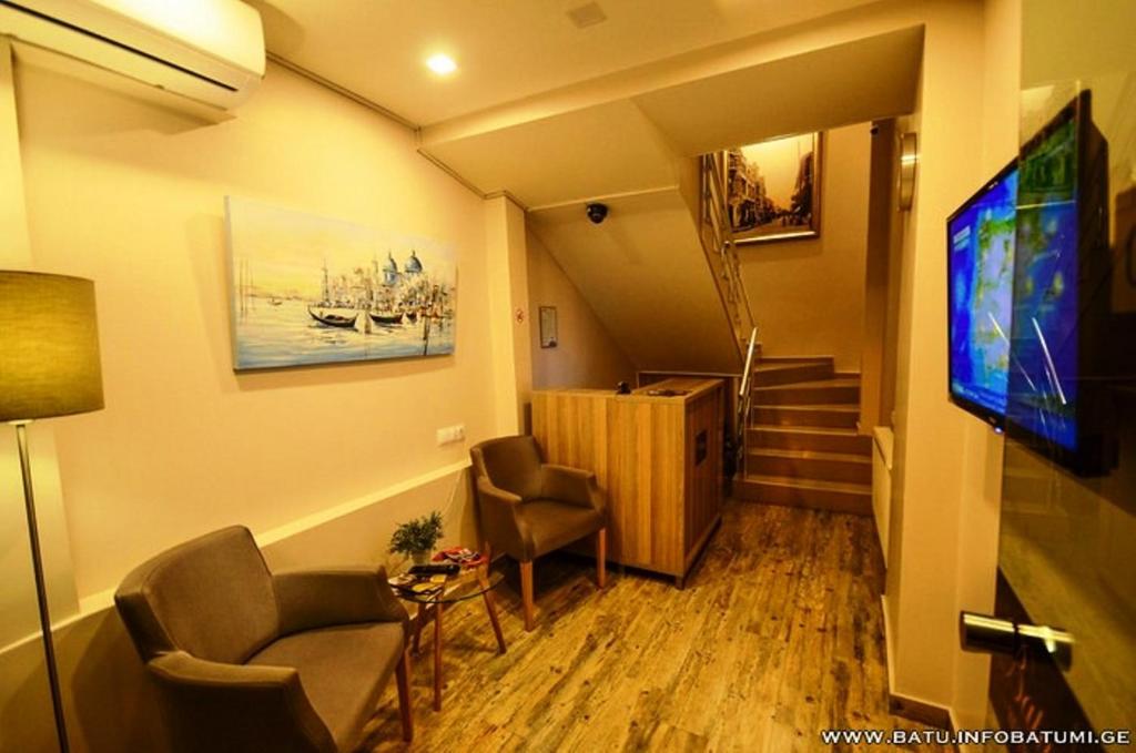 Batu Hotel room 6